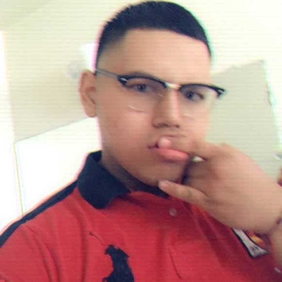 Meet your Posher, Juan - Picture 1 of 1